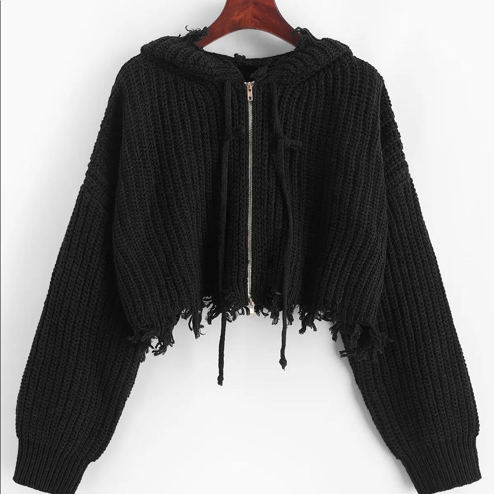 Knitted cropped hoodie